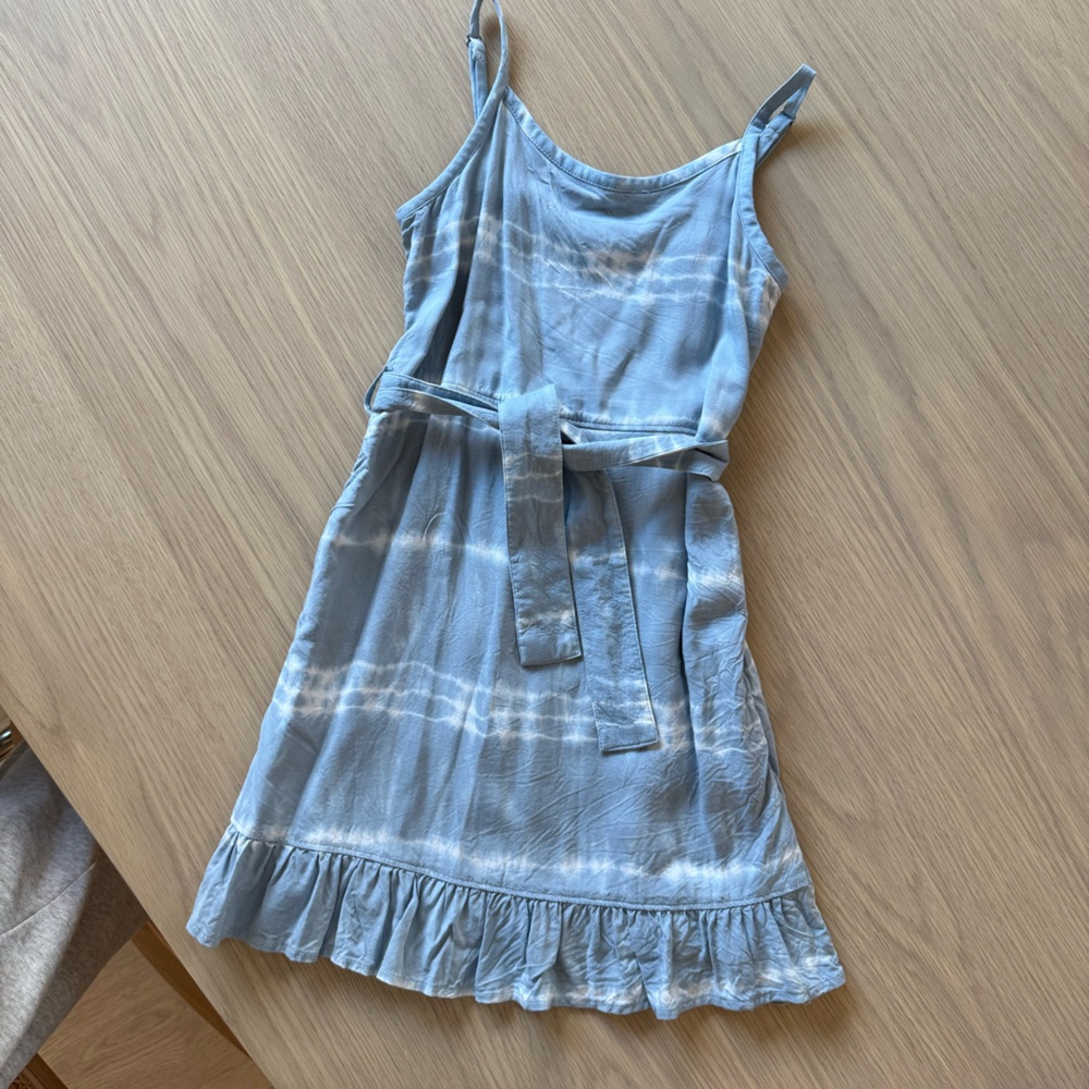 Abercrombie Kids Light Blue and White Dreaa